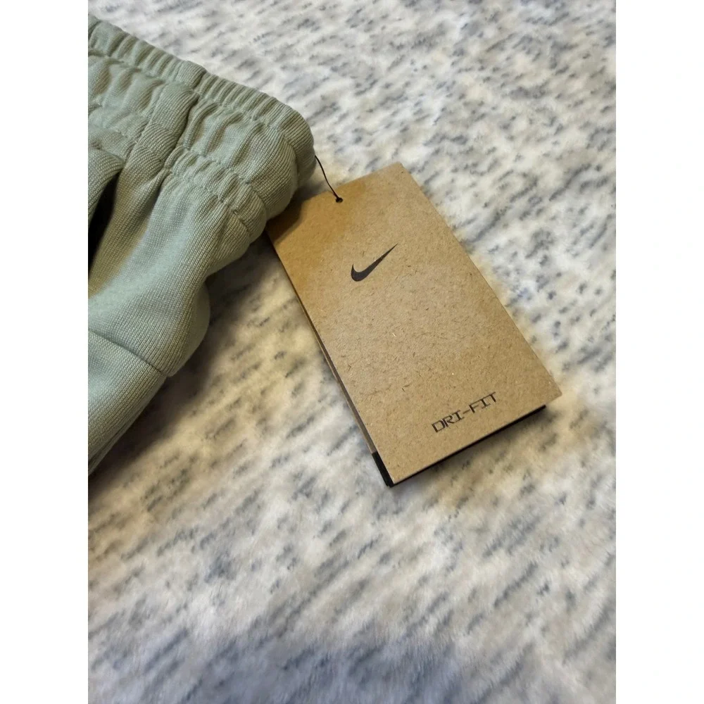 Nike‎ Dri-FIT Men's Athletic Shorts Sage Green XXL Drawstring Pockets NWT
